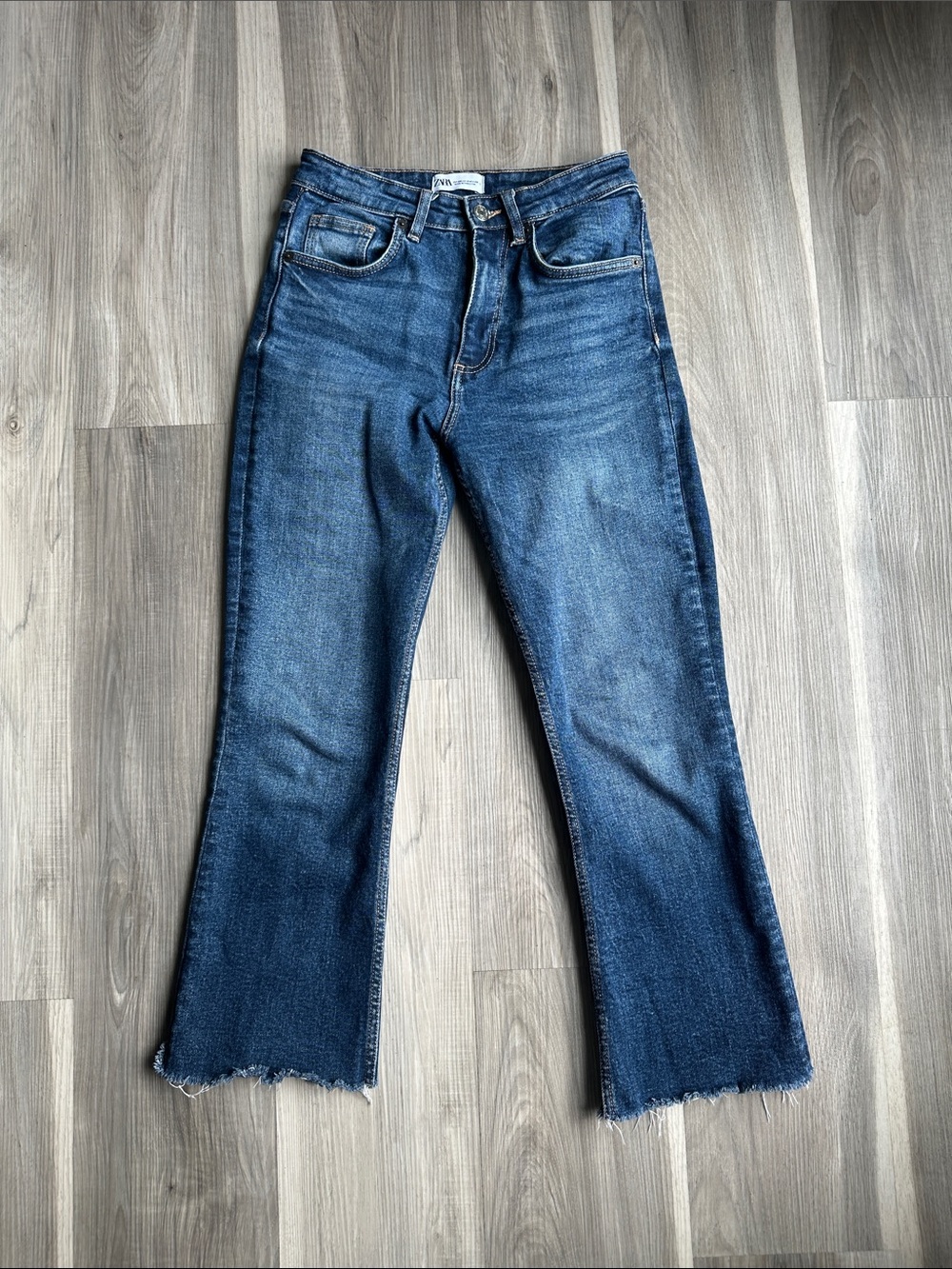 Zara Mini Kick Flare Mid Rise Women’s Blue Raw-Hem Jeans